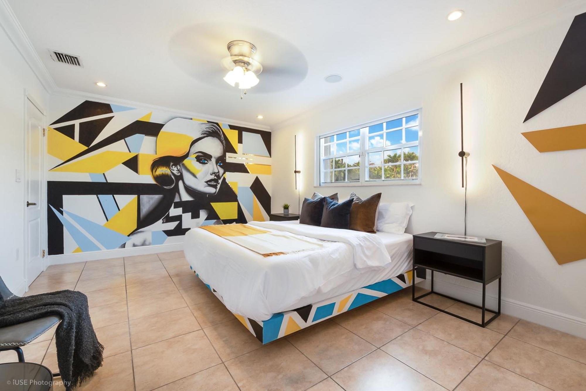 Le Femme Paradise Miami